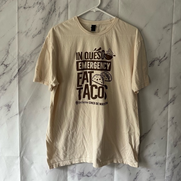 IN QUESO EMERGENCY EAT TACOS CINCO DE MAYO T-SHIRT MENS LARGE - Picture 1 of 8